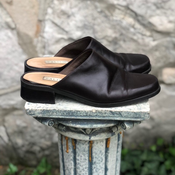 Vintage brown leather mules by Calico